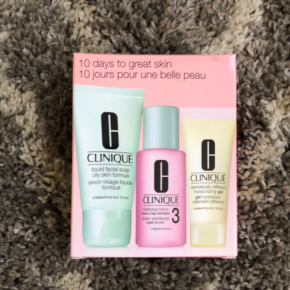 Travel size skin type 3 Clinique face wash